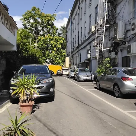 Cozy Centrally Located For Up To Three Or Four Guests Family 10 Min Walk From Center Appartement