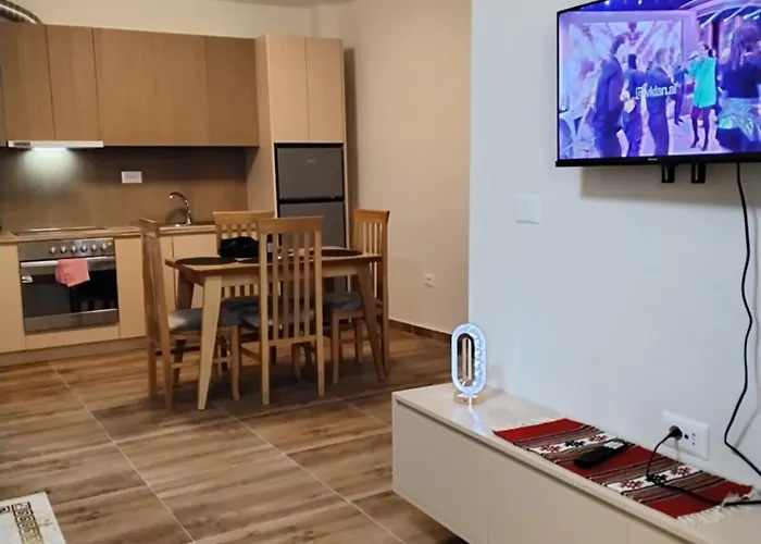 Apartment Cozy Centrally Located For Up To Three Or Four Guests Family 10 Min Walk From Center