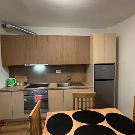 Cozy Centrally Located For Up To Three Or Four Guests Family 10 Min Walk From Center Appartement