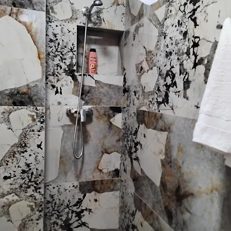 Cozy Centrally Located For Up To Three Or Four Guests Family 10 Min Walk From Center Lägenhet