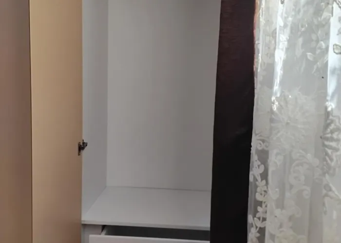 Cozy Centrally Located For Up To Three Or Four Guests Family 10 Min Walk From Center Appartamento Tirana