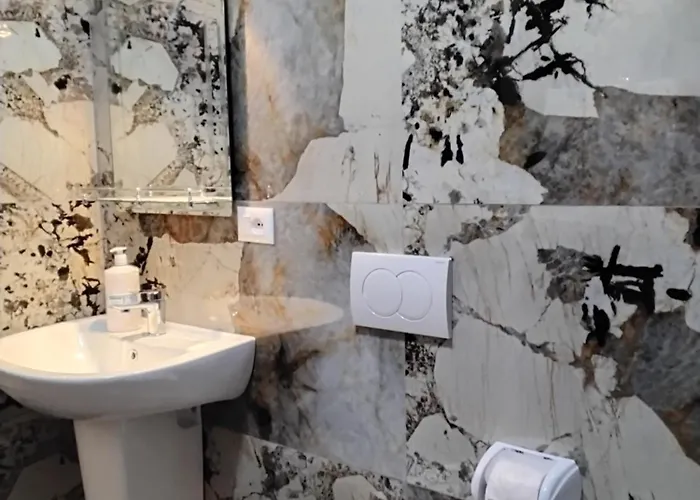 Cozy Centrally Located For Up To Three Or Four Guests Family 10 Min Walk From Center Appartamento *